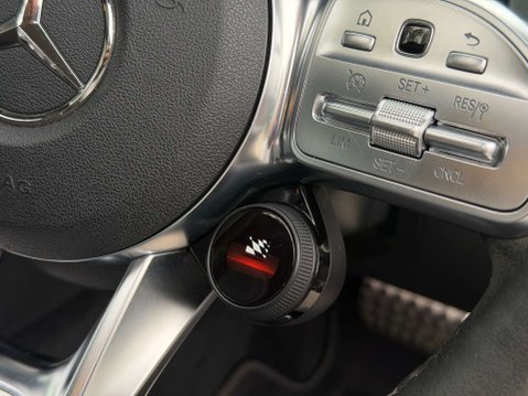 Mercedes-Benz C Class 4.0 AMG C 63 S Premium+ Auto 2dr 39