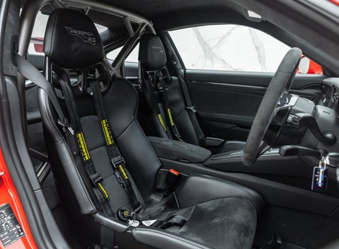 Porsche 911 GT2 RS Weissach (991) 14