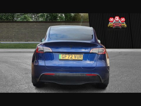Tesla Model Y LONG RANGE AWD 8