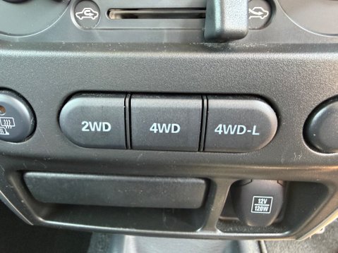 Suzuki Jimny 1.3 ADVENTURE 4X4 17
