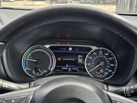 Nissan Juke 1.6 N-Connecta SUV 5dr Petrol Hybrid Auto Euro 6 (143 ps) 33