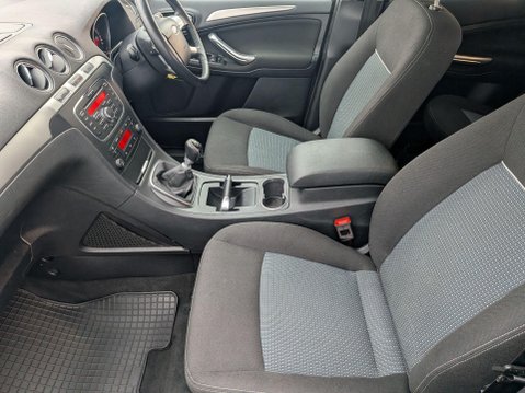 Ford Galaxy 1.6 TDCi Zetec Euro 5 (s/s) 5dr 17