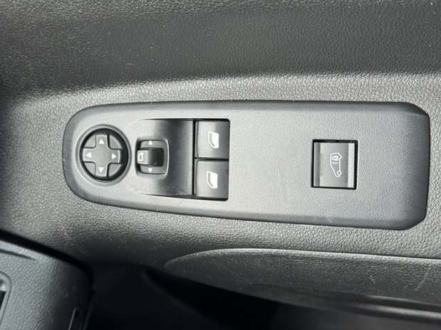 Peugeot Partner SWB L1H1 Low Roof Professional Premium Plus Air Con Sensors EURO 6 20