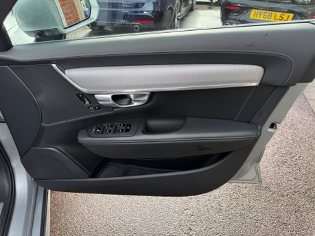 Volvo V90 D4 INSCRIPTION 29