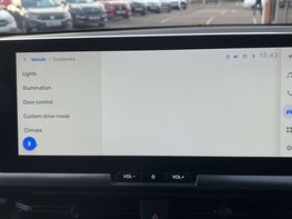 Toyota C-HR 1.8 C-HR Design HEV CVT 5dr 41