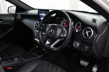 Mercedes-Benz A Class A 200 D AMG LINE PREMIUM 5