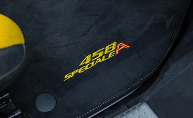 Ferrari 458 Speciale Aperta 33