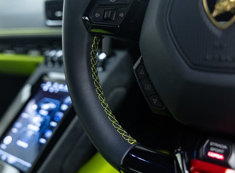 Lamborghini Huracan Tecnica 27