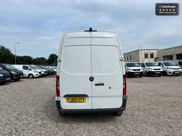 Mercedes-Benz Sprinter MWB L2H3 High Roof CDi FWD Cruise Control EURO 6 NO VAT 7