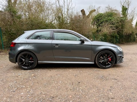 Audi S3 2.0 TFSI S Tronic quattro Euro 6 (s/s) 3dr (Nav) 5