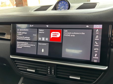 Porsche Cayenne 4.0 V8 E-Hybrid 17.9kWh Turbo S Coupe 5dr Petrol Plug-in Hybrid (680ps) 30