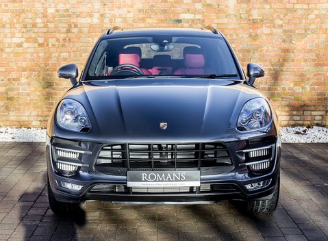 Porsche Macan Turbo 4