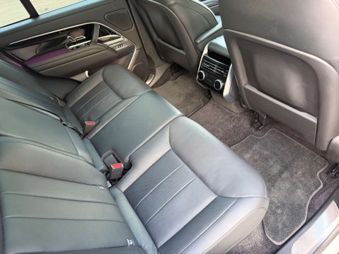Land Rover Range Rover 3.0 D350 MHEV HSE Auto 4WD Euro 6 33