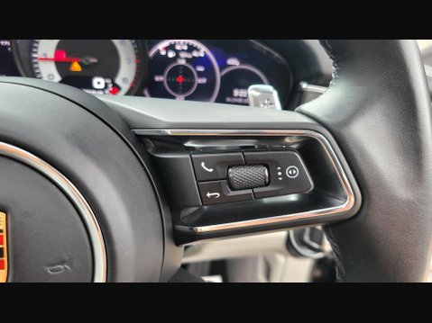 Porsche Panamera PDK 27