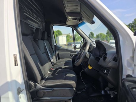 Mercedes-Benz Sprinter 2.1 316 CDI Panel Van 5dr Diesel Manual RWD L2 H2 Euro 6 (163 ps) 10