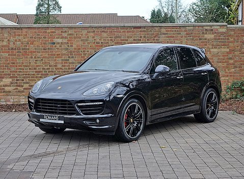 Porsche Cayenne GTS 4