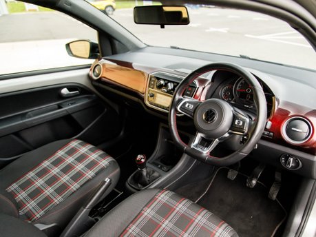 Volkswagen Up GTI