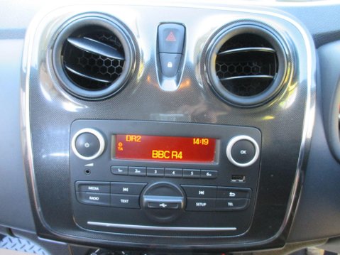 Dacia Sandero 1.0 SCe Ambiance Euro 6 5dr 16