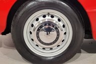 Alfa Romeo Spider 1750 VELOCE 17