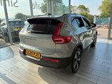 Volvo XC40 2.0 B4 MHEV Plus Dark DCT Auto Euro 6 (s/s) 5dr 4