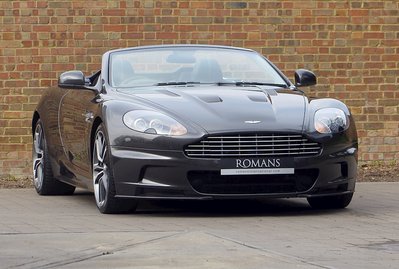 Aston Martin DBS Volante