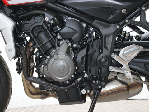Triumph Trident TRIDENT 660 29