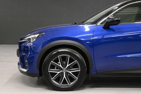 Lexus LBX 1.5 LBX Premium + CVT 5dr 13