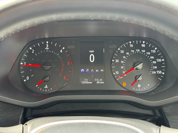Renault Trafic LWB L2H1 Low Roof LL30 Extra Air Con Alloys Nav Sensors 21