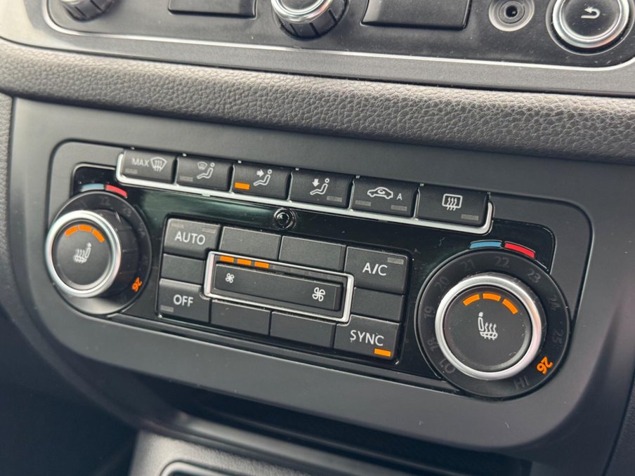 2014 Volkswagen Tiguan — image 21