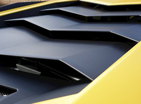 Lamborghini Aventador SV LP750-4 8