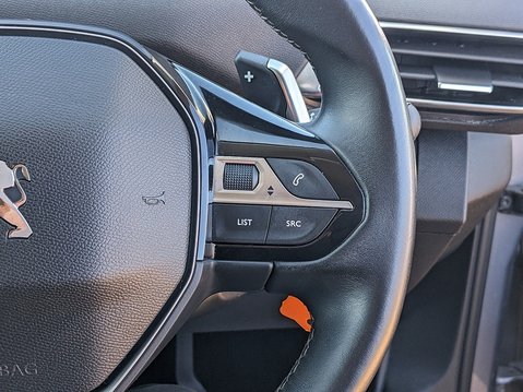 Peugeot 3008 PURETECH S/S ALLURE 17