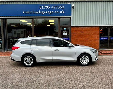 Ford Focus 1.5 Focus Titanium Auto 5dr 10