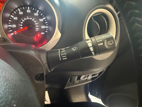 Nissan Juke 1.6 N-Connecta XTRON Euro 6 5dr 25