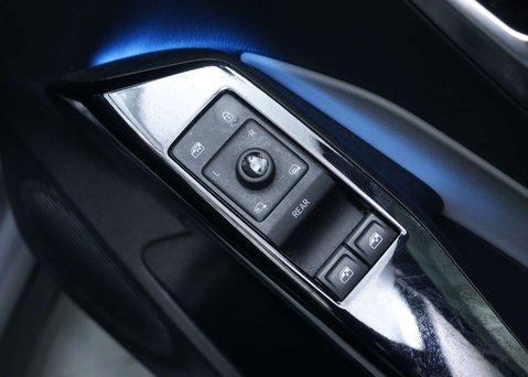 Volkswagen ID.3 Pro Performance 58kWh Business Hatchback 5dr Electric Auto (204 ps) 46