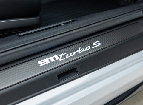 Porsche 911 Turbo S (992) 10