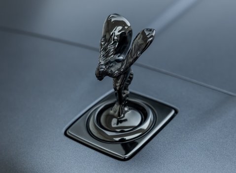 Rolls-Royce Cullinan Black Badge 38