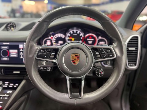 Porsche Cayenne 3.0 V6 E-Hybrid 14kWh SUV 5dr Petrol Plug-in Hybrid TiptronicS 4WD Euro 6 ( 29