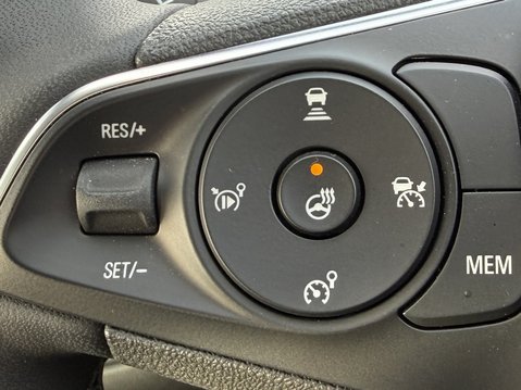 Vauxhall Grandland 1.2 Hybrid [136] Ultimate 5dr e-DCT6 30