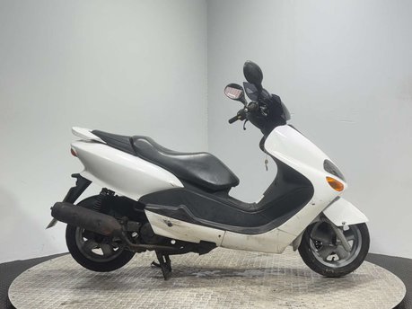 Yamaha Majesty YP 1999 21K SPARES OR REPAIR LEARNER 125CC PROJECT BIKE SCOOTER