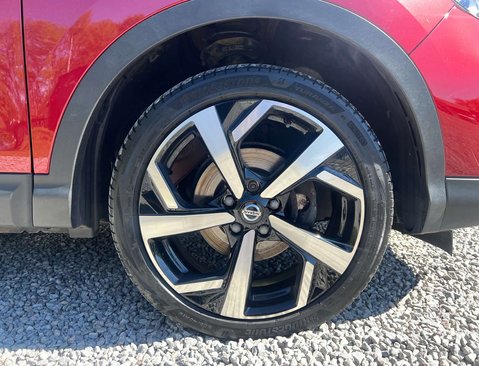 Nissan Qashqai 1.3 Qashqai N-Motion DiG-T 5dr 13