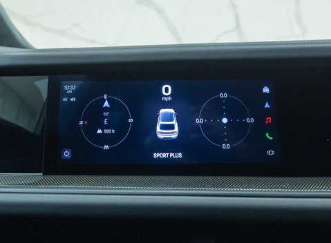 Porsche Cayenne TURBO E-HYBRID Coupe with GT Package 24