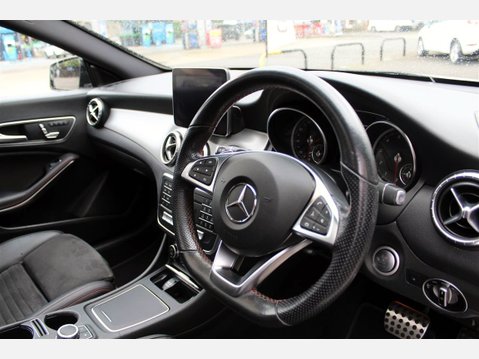 Mercedes-Benz CLA Class CLA 200 AMG LINE NIGHT EDITION PLUS 14