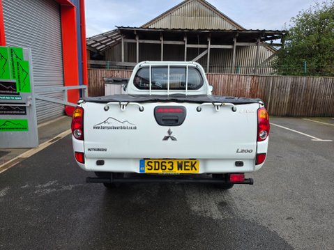 Mitsubishi L200 DI-D 4X4 4WORK S/C 7