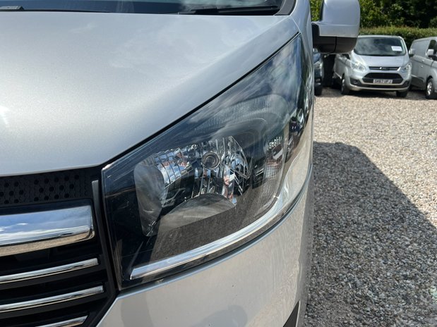 Vauxhall Vivaro SWB L1H1 Low Roof Sport 2900 EURO 6 NO VAT 19