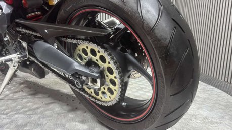 Triumph Street Triple R 2013 13K EXCELLENT CONDITION NEW MOT 675CC TRIPLE 50