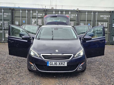 Peugeot 308 1.2 PureTech Allure Hatchback 5dr Petrol EAT Euro 6 (s/s) (130 ps) 31