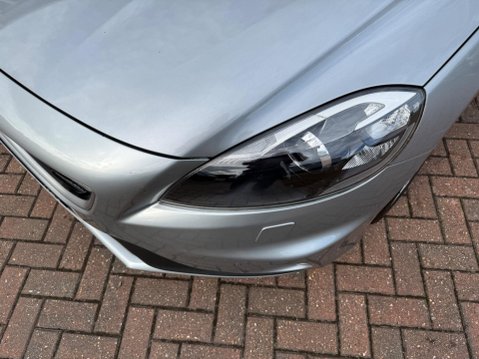 Volvo V40 1.6 T3 R-Design Nav Euro 5 (s/s) 5dr 70