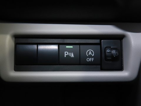 Suzuki Swift 1.2 Mild Hybrid Motion 5dr 28