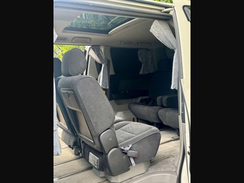 Toyota Alphard Sunroof 8 Seater 57
