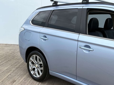 Mitsubishi Outlander 2.0 Outlander GX 4h PHEV Auto 4WD 5dr 10